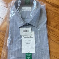 NWT Calvin Klein Men’s Performance Dress Shirt Dark Blue Size XL 17-17 1/2 34/35