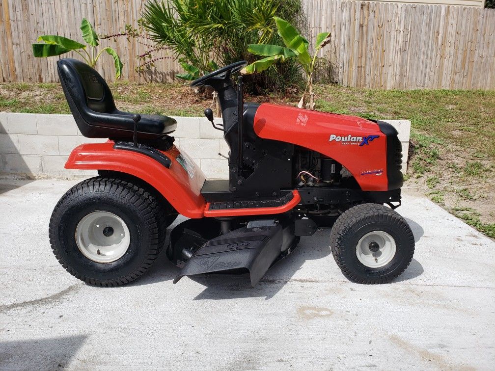 POULON PRO Riding Mower (Like New)