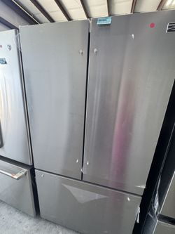 Refrigerator 