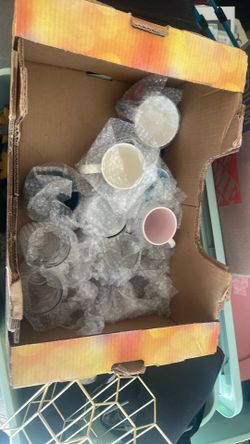 Mugs & glassware