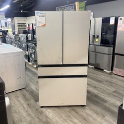 🔥SAMSUNG BESPOKE 29 CUBIC FT. WHITE GLASS REFRIGERATOR WITH BEVERAGE CENTER AND ICE MAKER🔥 😍FINANCING AVAILABLE 😍