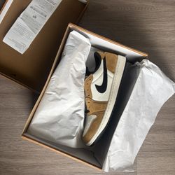 Jordan 1 Low ROY 