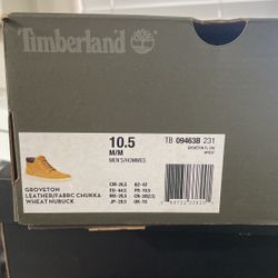 10.5 Mens Groveton Leather/Fabrc Chukka Wheat Timberlands. (Left shoe is different)
