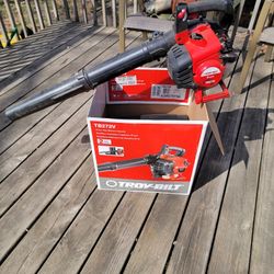 Troy-bilt Blower