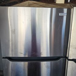 Standard Refrigerator 