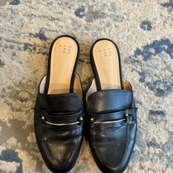 Black  Clogs