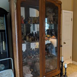 Curio cabinet