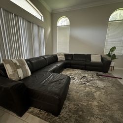 Macy’s Leather Couch Great Condition