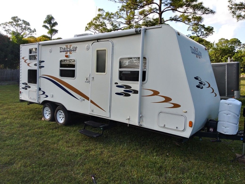 09 24 ft travel trailers