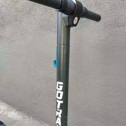 $229.00 - Gotrax Electric Scooter - Charger & Excellent Battery $95
