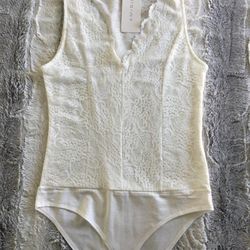 LACE BODYSUIT SIZE M
