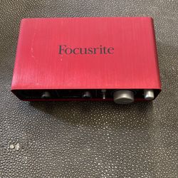 AUDIO INTERFACE - FOCUSRITE SCARLETT 2i2