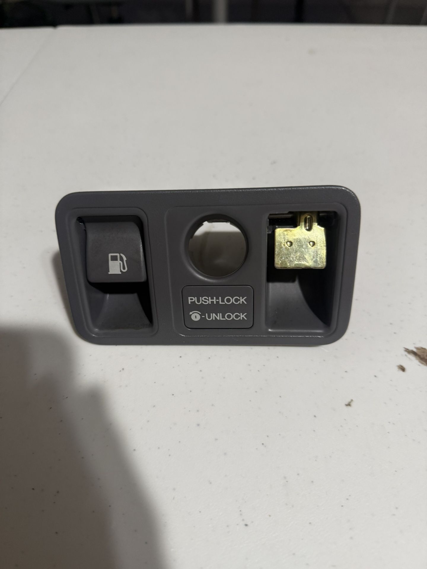 96-00 LEXUS LS400 Rear Trunk Gas Door Lid Lock Release Button with Bezel OEM GREY