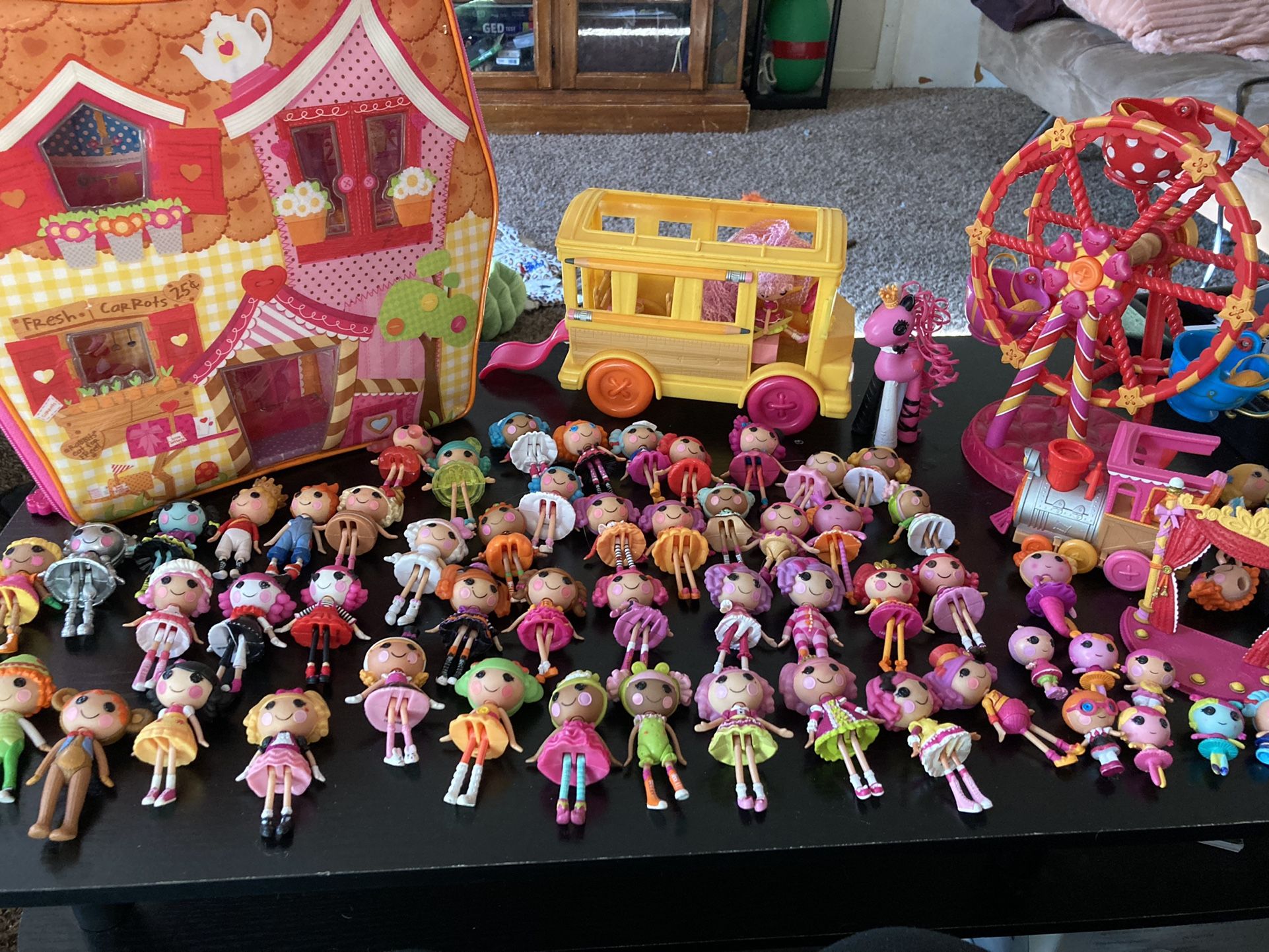 Mini Lalaloopsy & Accessories