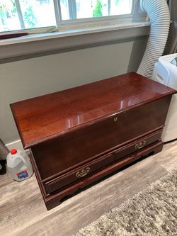 Cedar Wood Chest