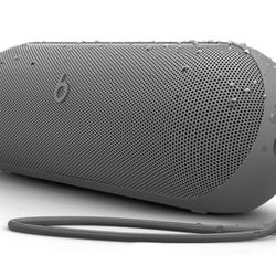 Beats Pill Kim Kardashian Edition