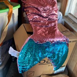 Mermaid Sequence Blanket