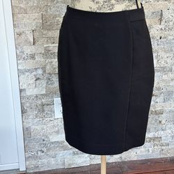 H&M Black Pencil Skirt. Size 10