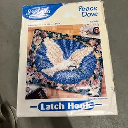 J&P Coats Peace Dove Latch Hook Kit