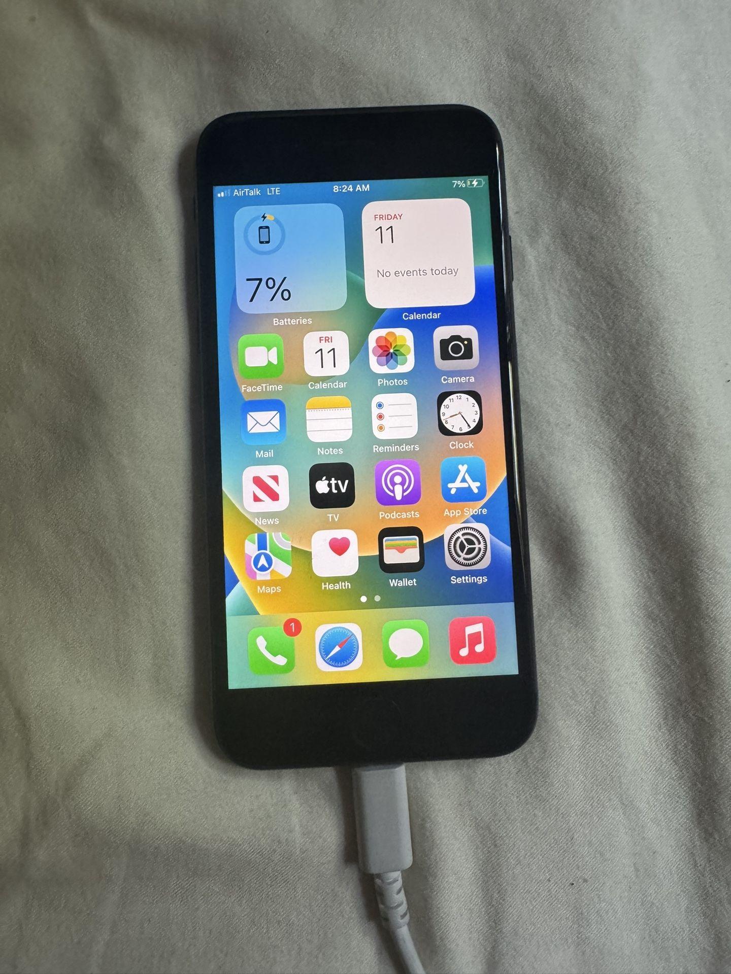 iPhone 8