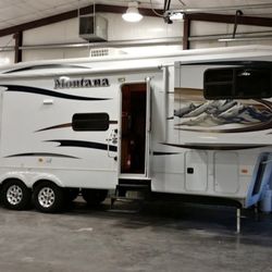 2011 Montana 5th Wheel