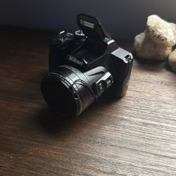 Nikon coolpix b600 camera 