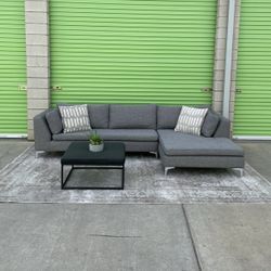 *Free Delivery* Gray Modern Sectional Couch Sofa