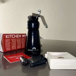 Whipped Cream Dispenser (BestWhip) – Like New, With Nozzles