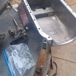 7 Quart Chrome  Chevrolet  350 Left Dipstick  Oil Pan With Oil Pump Nice Used Condition. 35th Ave And McDowell Phx Or Meet In Mesa 