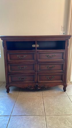 Wood Dresser with Top Gaming Console Space