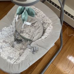 Baby swing 