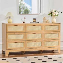 9 Drawer Wide Dresser Chest, Pull Handles Storage Cabinet with Solid Wood Legs,Natural oak