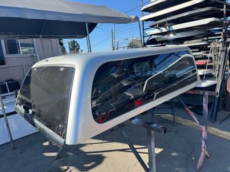 Toyota Or Tacoma camper Shell 1987-04