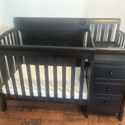 Baby Mini Crib 