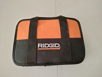 Ridgid Sander + Case + charger