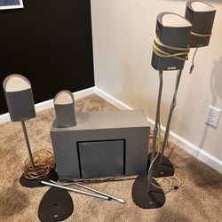 POLK AUDIO Surround System