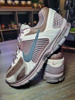 NIKE ZOOM VOMERO 5 'PLUM ECLIPSE' (WOMEN'S) (2023)