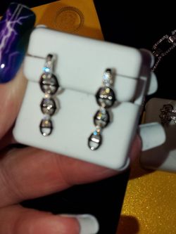 🔥925 and 1.0 TCW CONNECTING THE LINKS OF THESE CHAIN LINKED EARRINGS!🔥