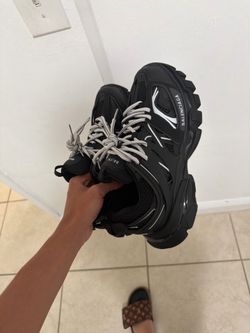 Balenciaga track size 8 170$