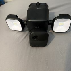 Blink Outdoor 4 Floodlight Camera