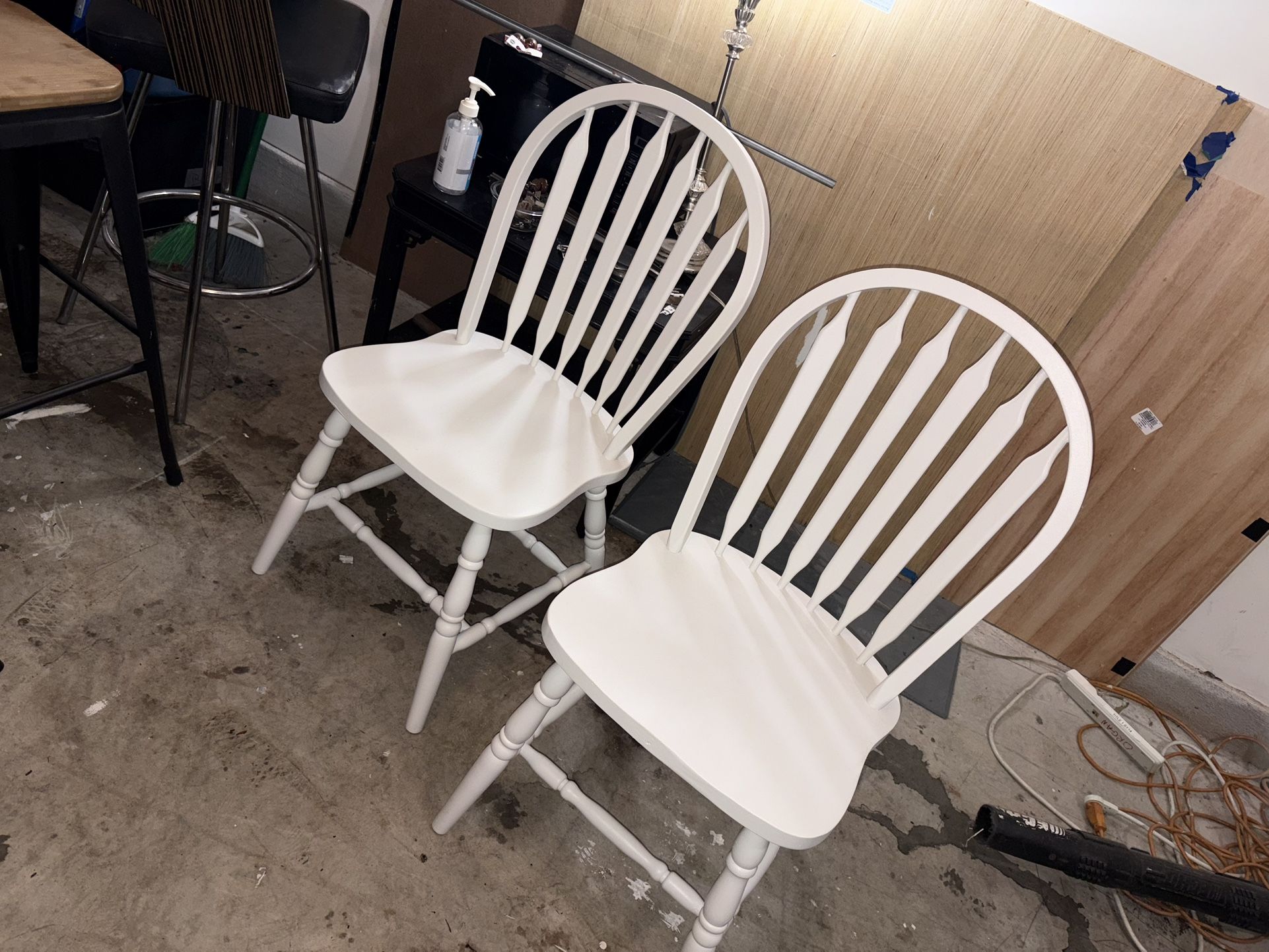 2 White Chairs