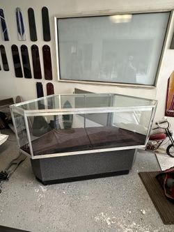 Display Case With Lights
