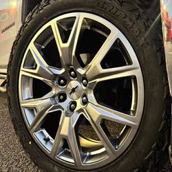 22x9 6x139 Rims And Tires 305/45/22 RT