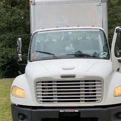 2005 Freightliner Business class m2