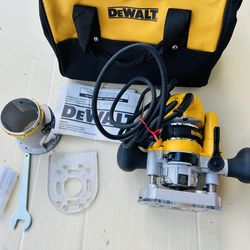 DeWalt DWP611 Compact Router Kit w/ Plunge Base & Bag