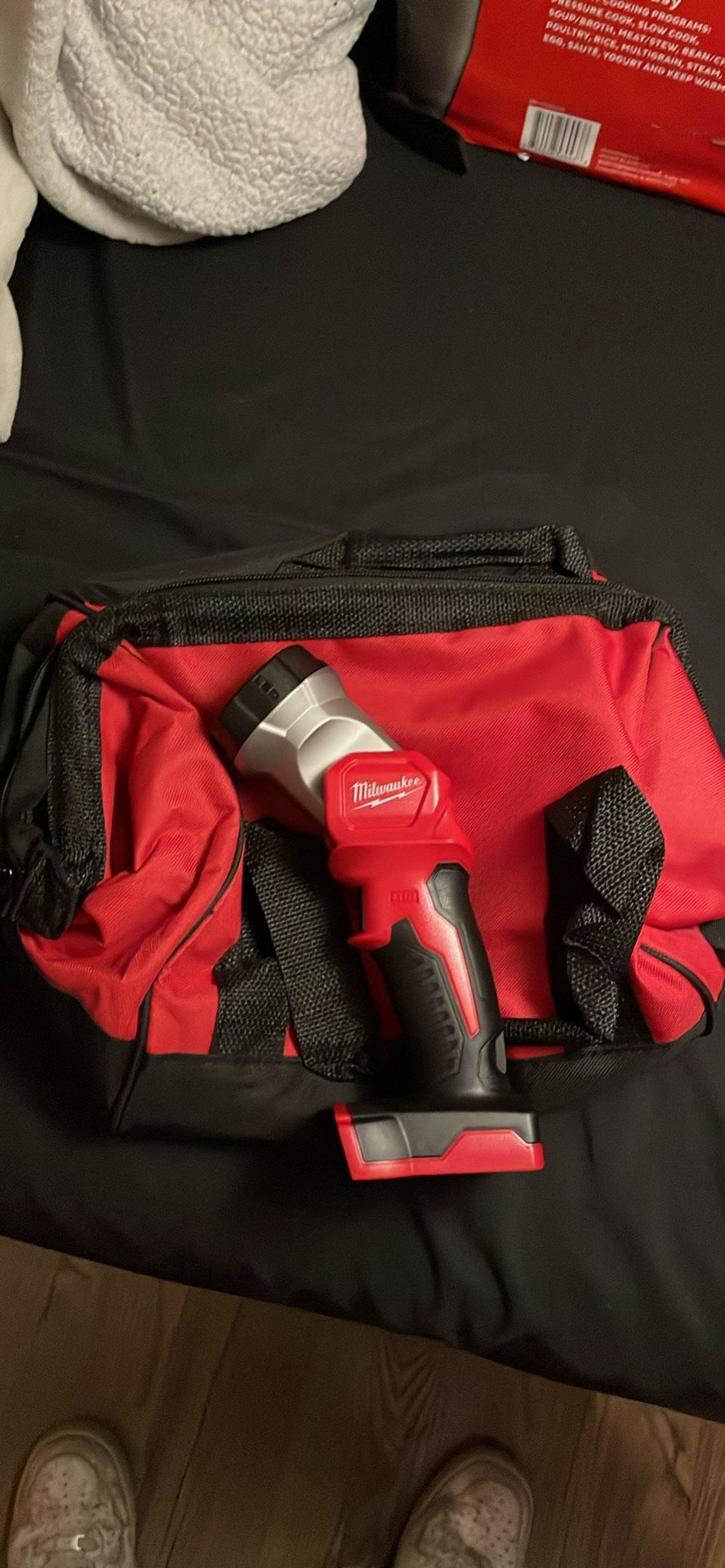 New Milwaukee light And bag