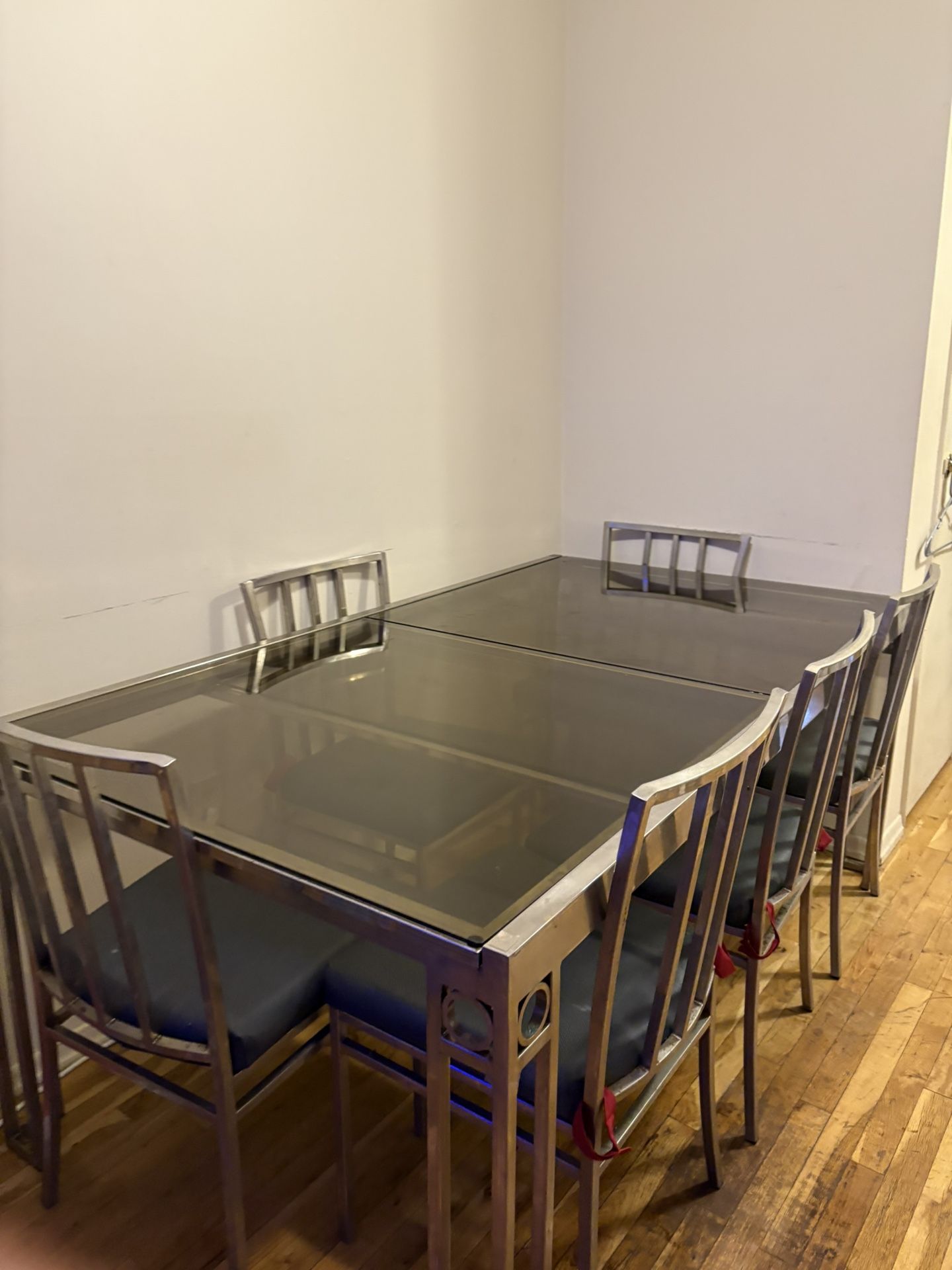🪑 Glass Side/Console Table + Extendable Dining Table & 6 Chairs – (Must read description)