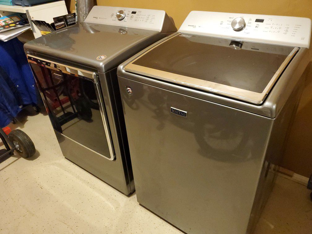 Maytag bravos xl steam washer and dryer set- practically new