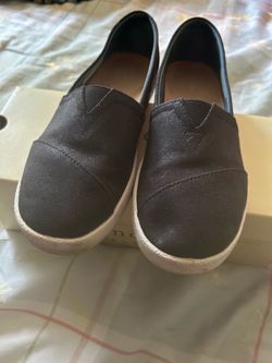 Zapatos tom size 6 buenas Condiciones $10