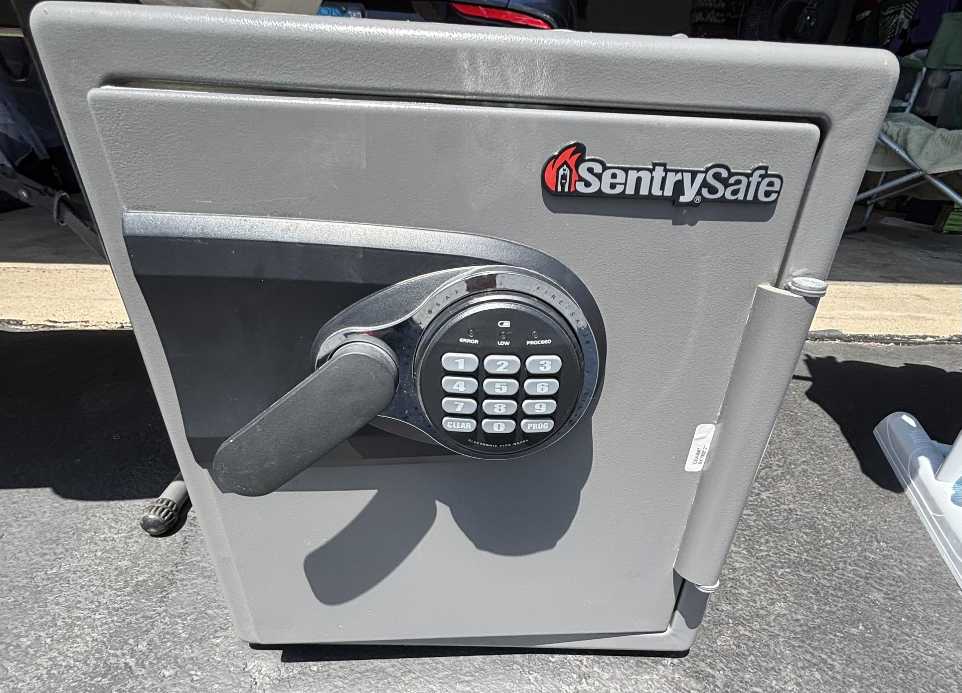 SentrySafe, 1.23 Cu. ft.